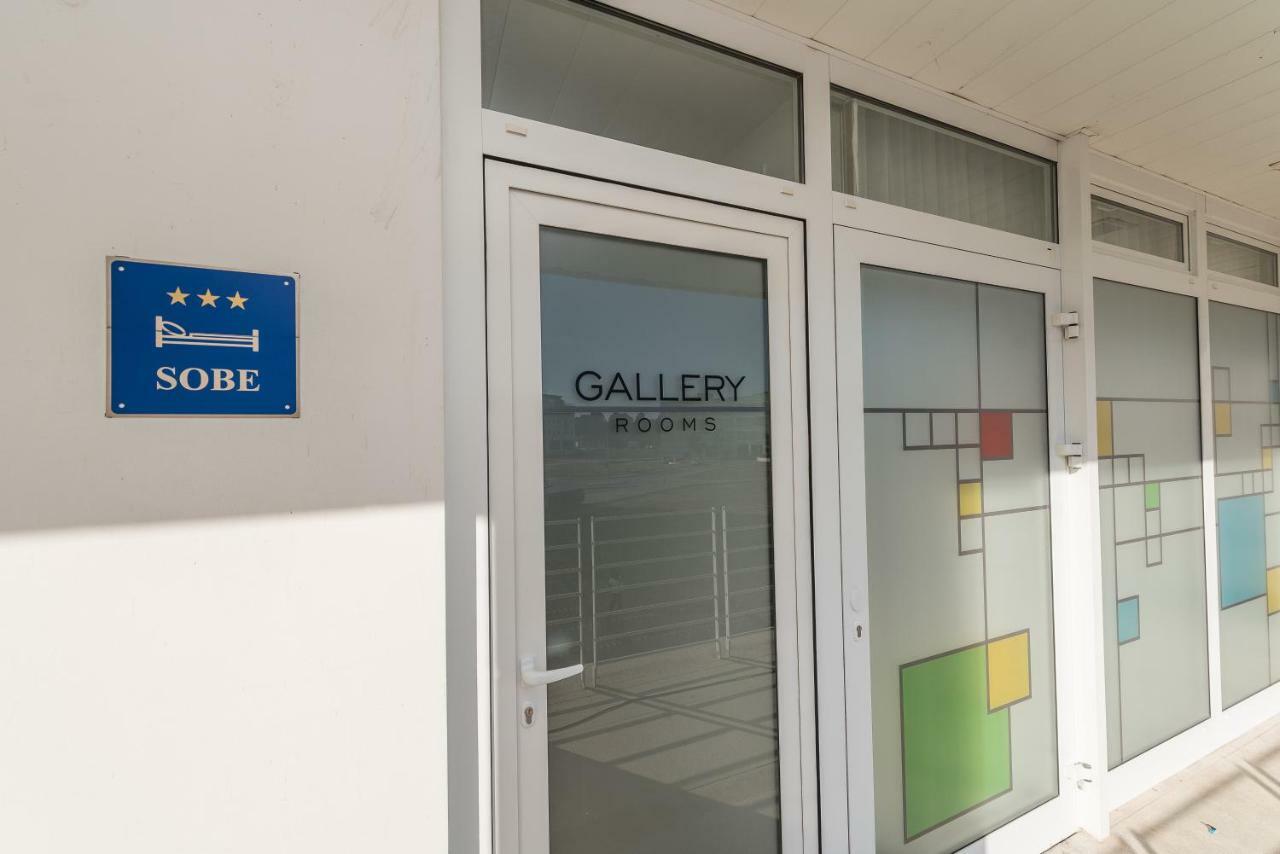 Gallery Rooms With Parking Zadar Extérieur photo